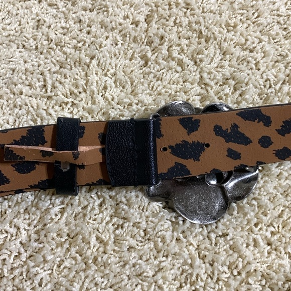 BETSEY JOHNSON BLACK SILVER HEAVY ROSETTE BUCKLE BELT LEOPARD INSIDE BELT SZ S - Picture 7 of 14